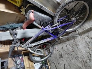 Vand biciclete de copii