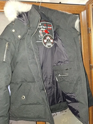 Geacă originală Moose Knuckles   model de lux, foarte groasă și de calitate premium   - imagine 2