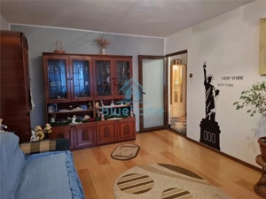Apartament 3 camere, decomandat, etaj 2, 1Mai - imagine 3