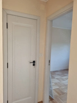 Apartament 2 camere,et.1, zona Boul Rosu,calea Romanilor