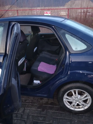 Vând Ford Focus MK2, 1.4, 59kw, 80cp, benzină, 2008, foarte economică - imagine 6