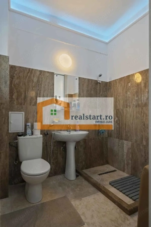 Pta Romana, Vedere spectaculoasa, Renovat total, inclusiv instalatii - imagine 14