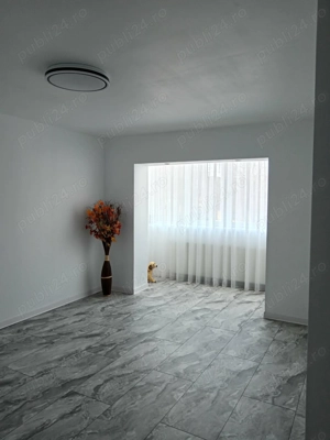 Vând apartament 2 camere decomandat renovat nou 