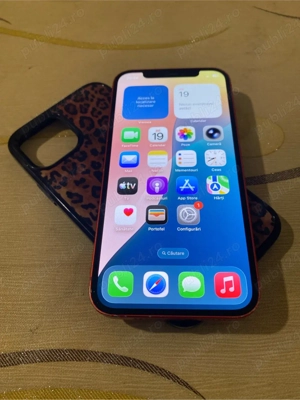 iPhone 12 Rosu-Spate fisurat 