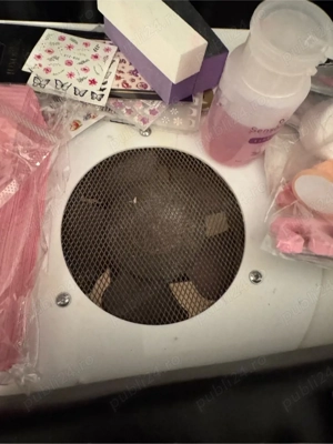 Vand masa manichiura si produse pentru unghiute  - imagine 3