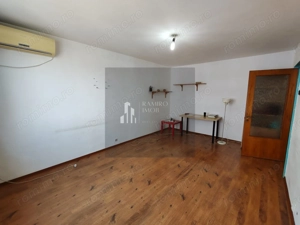 APARTAMENT 2 CAMERE, SECTOR 3, OZANA, DE RENOVAT - imagine 3