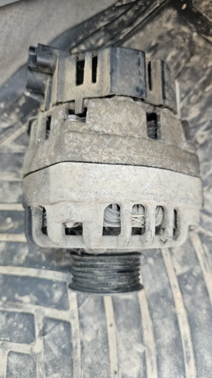 Vand Alternator Valeo Peugeot Citroen  - imagine 2