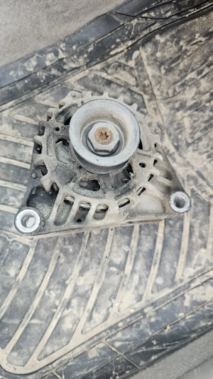 Vand Alternator Valeo Peugeot Citroen  - imagine 3