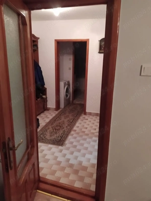 Apartament 2 camere decomandat masina spalat termopan etaj intermediar - imagine 2