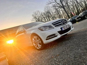 De vanzare Mercedes Benz C200 - imagine 2