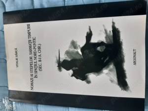 Vand aceste cărți rare in varianta tipărită 