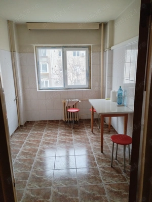 Proprietar vand apartament decomandat 3 camere; Sos M Bravu la 5 minute de Metrou Obor, etaj 5 din 8 - imagine 4