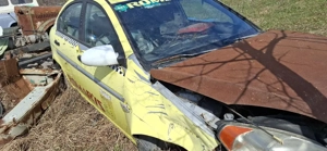  Hyundai accent 2005 avariat - imagine 3