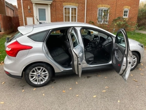 Ford focus 1.0 benzina - imagine 4