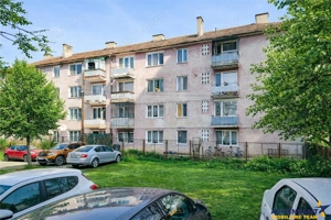Decomandat apartament cu 2 camere, Lenin, Sfantu Gheorghe - imagine 2