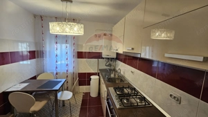 Apartament cu 2 camere de închiriat în zona Central