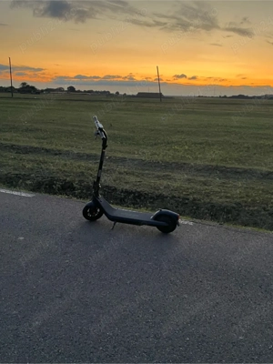 Trotineta Ninebot E2 pro - imagine 3