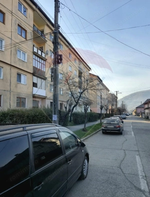 Apartament cu 3 camere de vânzare