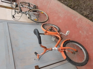 Vând două biciclete pentru copii 