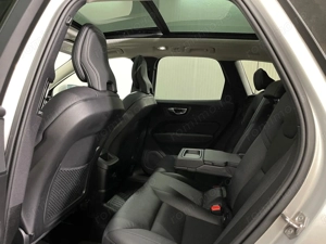 Volvo XC 60 - imagine 12