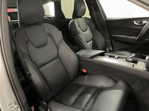 Volvo XC 60 - imagine 10