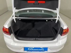 Volkswagen Passat - imagine 12