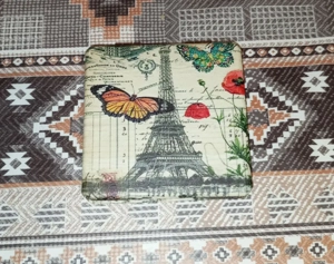 Oglindă de geantă pentru femei.