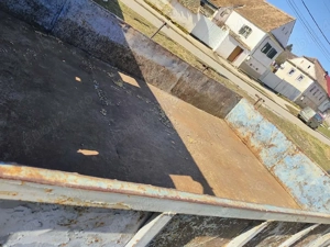 vând remorca pe o axa 