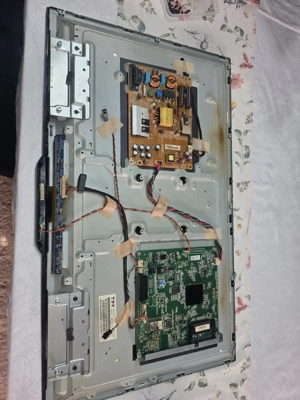 Dezmembrez tv Philips 32pht4319