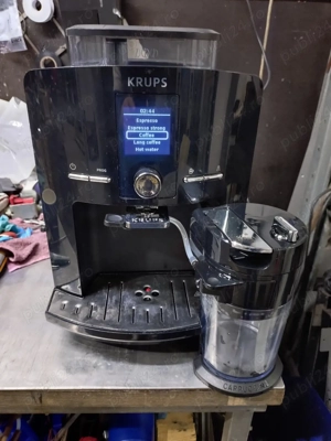 vand aparat decafea krups cu cana de lapte 