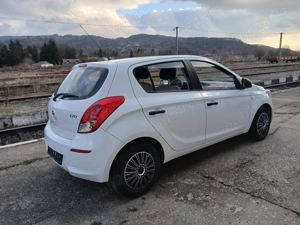 Hyundai I 201 Euro 5  2014 - imagine 3