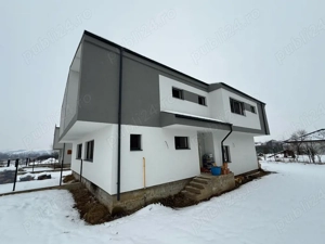 Duplex Modern 145 m2 20min de cj
