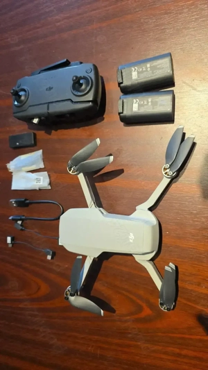 Vând dronă DJI Mini one 