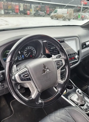 Mitsubishi Outlander 2.4L PHEV 4WD Instyle 2020 - imagine 6