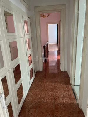 Casa situata ultracentral, pretabila pentru sediu de firma clinica stomatologica, notariat, birouri - imagine 7