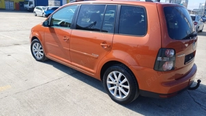 Vw touran 1.9 tdi 105 cai ,6 trepte ,freestyle ,clima,pilot,navigatie Import Germania  - imagine 6