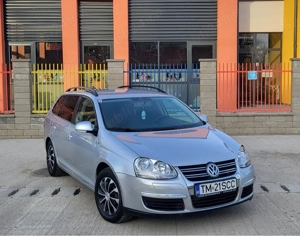 golf 5 1,9 Diesel 105 cp an 2009 unic propietar in tara toate actele la zi fiscal pe loc  - imagine 2