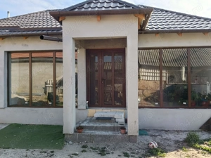   De vanzare casa familiara