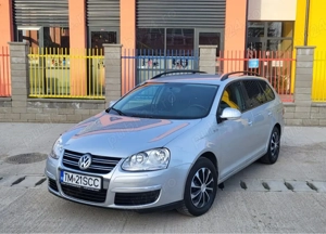 golf 5 1,9 Diesel 105 cp an 2009 unic propietar in tara toate actele la zi fiscal pe loc  - imagine 3