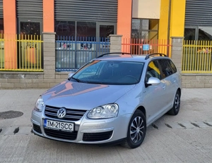 golf 5 1,9 Diesel 105 cp an 2009 unic propietar in tara toate actele la zi fiscal pe loc  - imagine 4