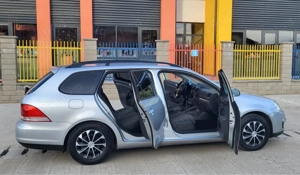 golf 5 1,9 Diesel 105 cp an 2009 unic propietar in tara toate actele la zi fiscal pe loc  - imagine 6