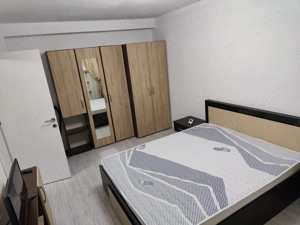 Vând apartament 2 camere zona militari păcii  apusului... preț ușor negociabil !