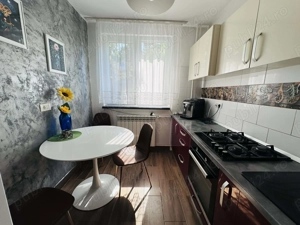 Etaj 1 | 2 camere renovat | 50 m2 | Balcon mare | Rogerius Aluminei