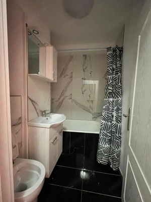 Garsoniera 27 mp, etaj intermediar, Radauti - imagine 8