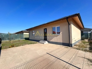 Casa individuala mobilata si utilata-3 camere-pod-beci - imagine 2