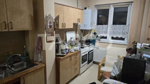 Apartament de vanzare 4 camere 98mp 2 bai si loc de parcare in Lupeni - imagine 9
