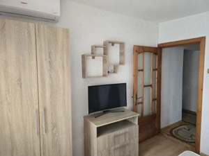 Vand apartament 2 camere - imagine 4