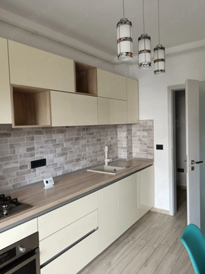 Inchiriez apartament 3 camere mobilat Mobexpert