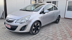 Vând Opel Corsa D 2011 EURO 5 1.4 benzina 101CP     - imagine 2