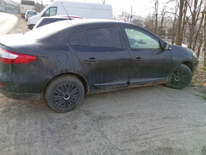 Vând Renault Fluence benzină  - imagine 4